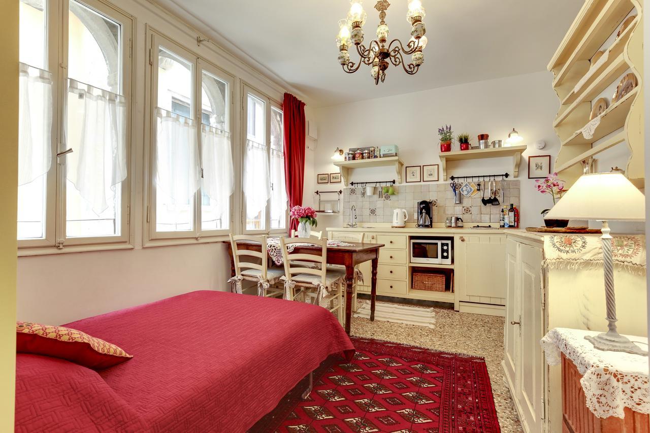 Ca' Badoer Frari Apartment Venice Luaran gambar